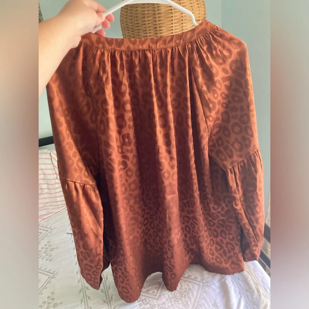 Satin top - Picture 3 of 3